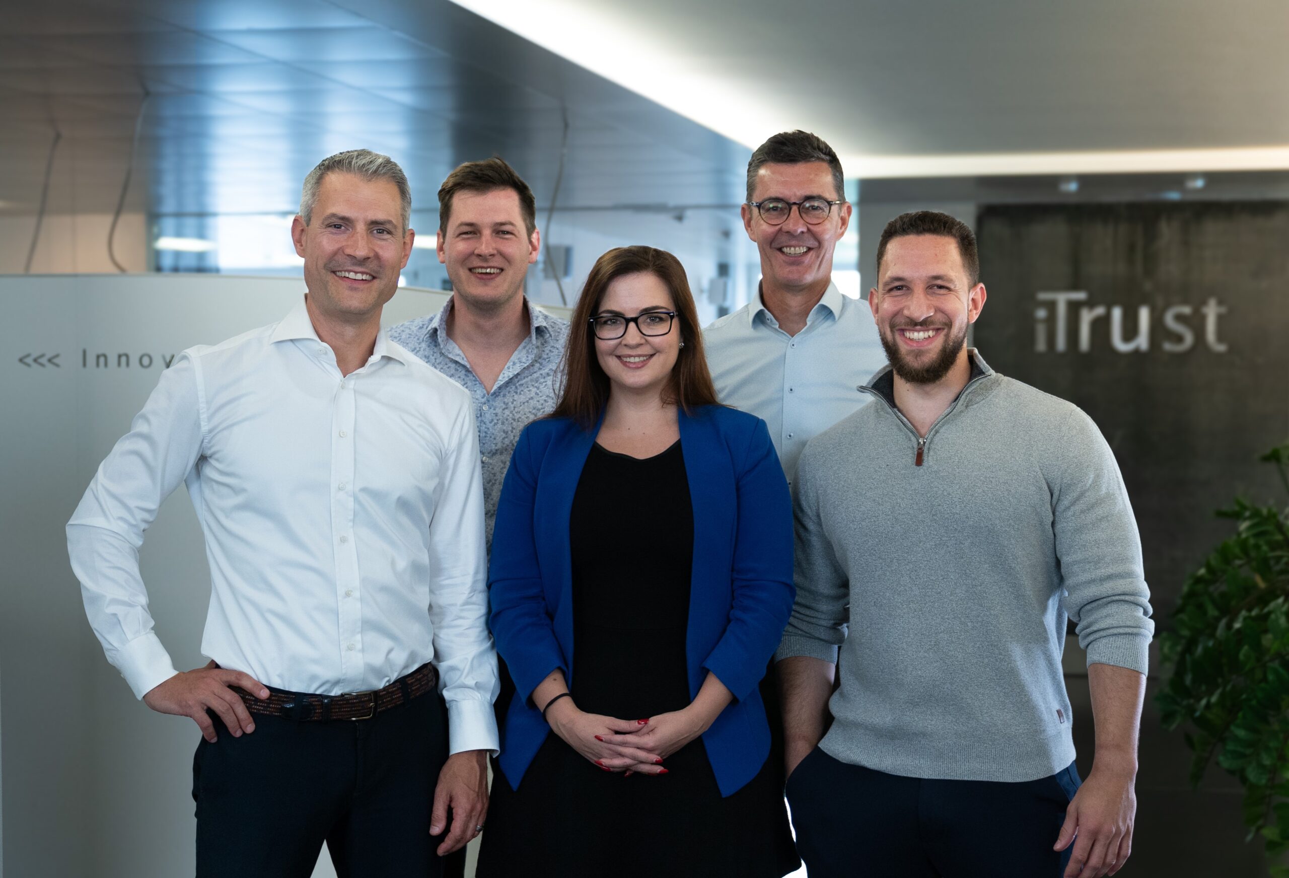 Geschäftsführer der iTrust AG: Patrick Müller, Kevin Reust, Olivia Engeler, Markus Gamper und Raphael Sauta